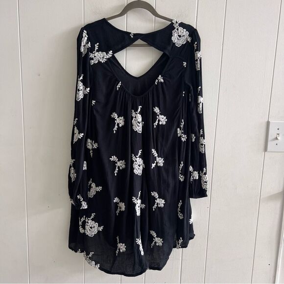 Free People Emma Bohemian Long Sleeve Tunic Dress in Black Combo - Picture 4 of 16